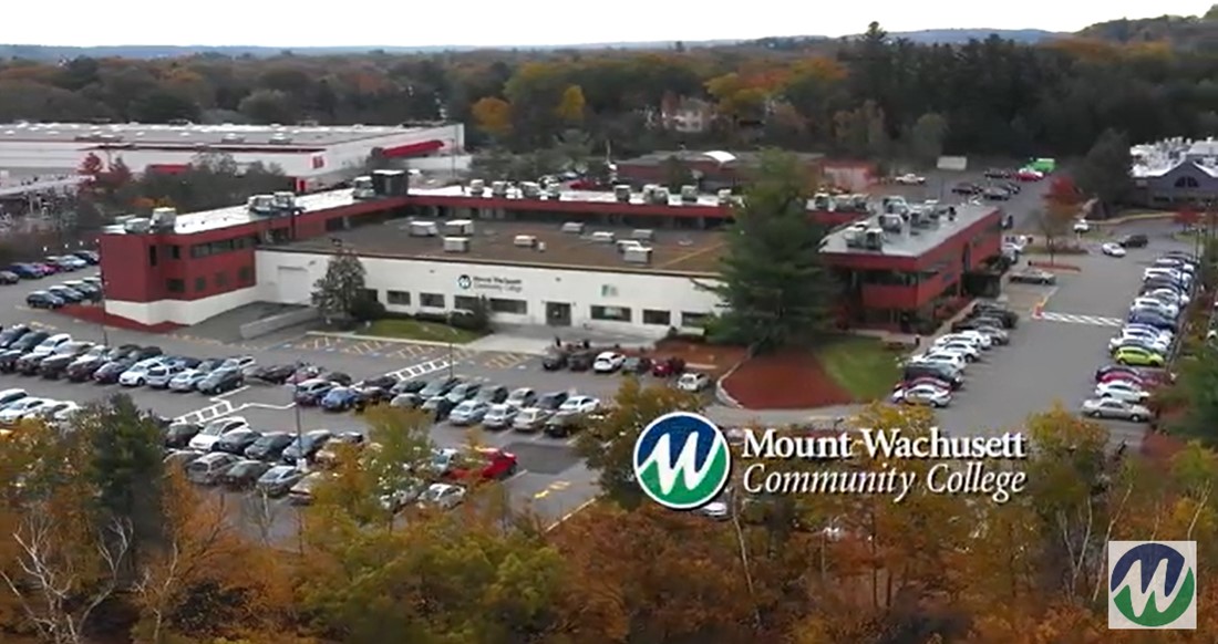 Picture of the outside of 100 Erdman Way Leominster Mount Wachusett Community College space